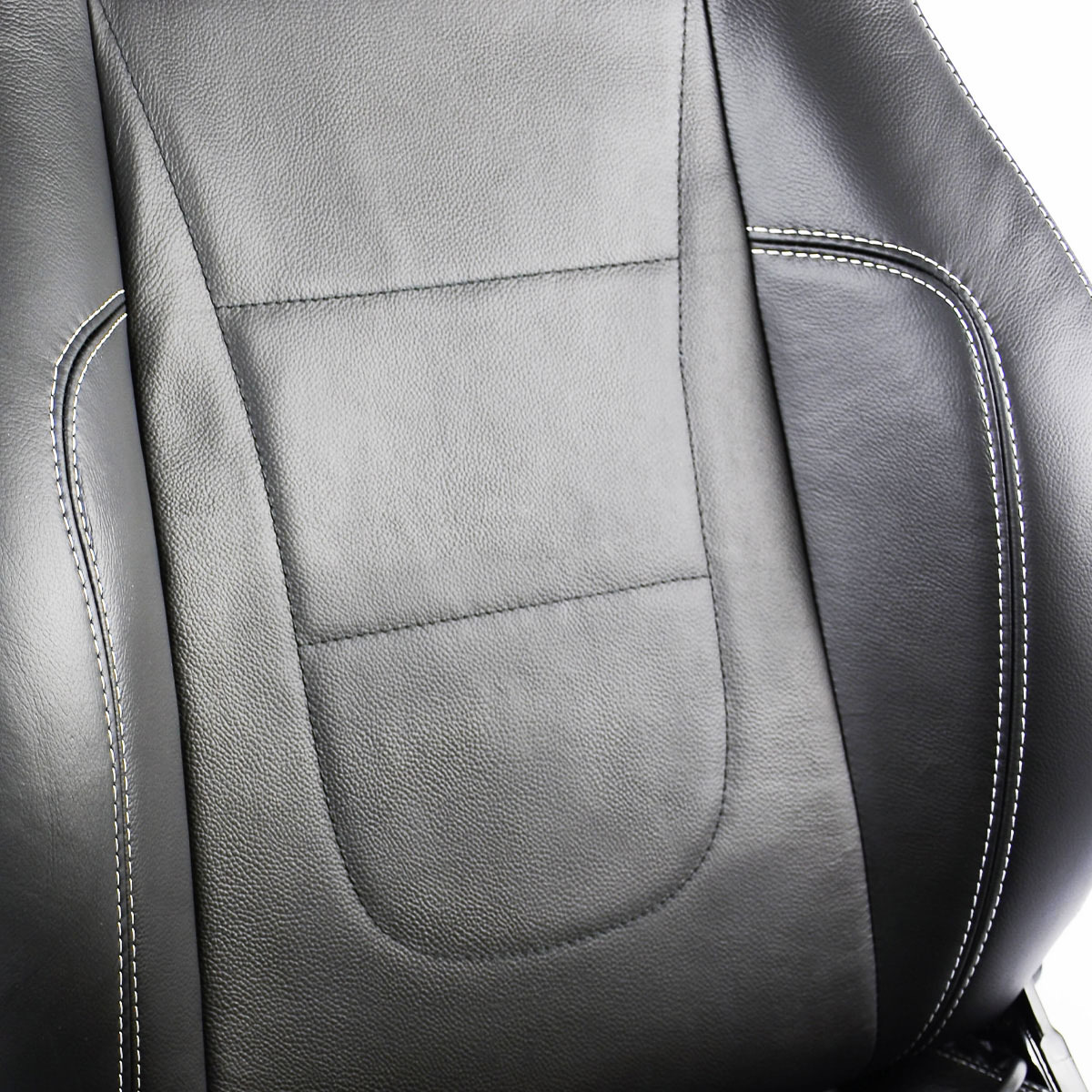 Trax 4x4 Seat Premium Black Leather ADR Compliant